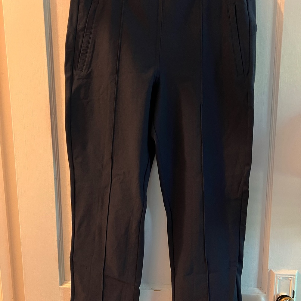 Athleta Navy Blue Cropped Pants